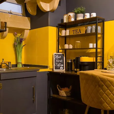 Limoncello Unique In Heart Of Valletta