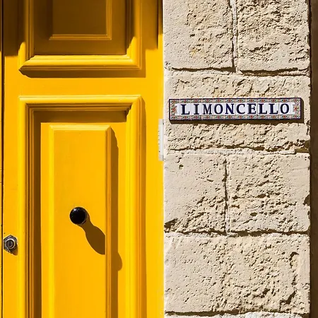 Limoncello Unique In Heart Of *