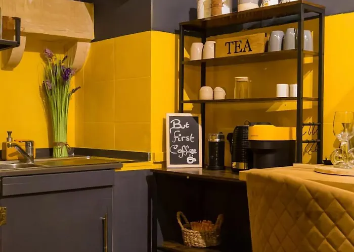 Escape To A Unique 2 Bed In Heart Of Valeta